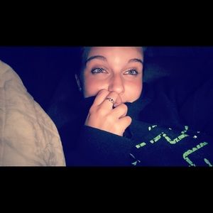 Meet your Posher, Madison